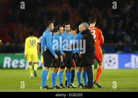 Paris, France. 17th Feb, 2015. Jose Mourinho (Chelsea) Football/Soccer : UEFA Champions League Round of 16 match between Paris Saint-Germain FC 1-1 Chlsea FC at the Parc des Princes Stadium in Paris, France . Credit:  Mutsu Kawamori/AFLO/Alamy Live News Stock Photo