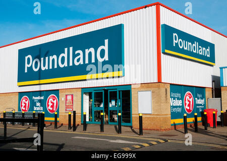 Poundland discount shop on Kings Lynn Retail Park. Stock Photo