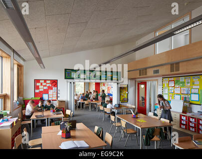 Wilkinson Primary School, Wolverhampton, United Kingdom. Architect: Architype Limited, 2014. View into classroom during teaching Stock Photo