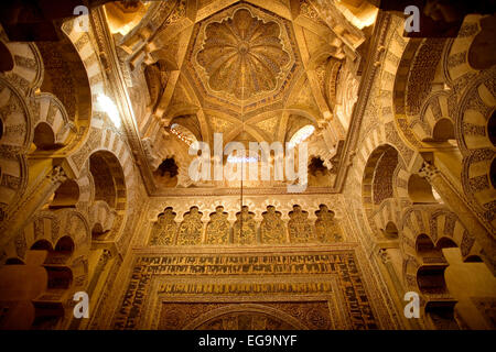 MIHRAB DE LA MEZQUITA DE LA ALJAFERIA DE ZARAGOZA - SIGLO XI ...