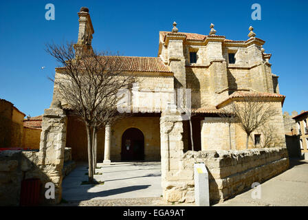 Church. Santa Maria del Azogue, Urueña, fortified medieval village, Valladolid, Spain Stock Photo