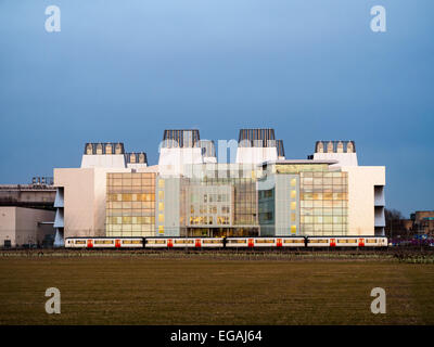 Cambridge Biomedical Campus - MRC Molecular Biology Lab. A London to Cambridge Train  passes the MRC Laboratory of Molecular Biology, Stock Photo