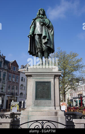 Statue of Johan de Witt (1625-1672) in the Hague, Holland, Netherlands.
