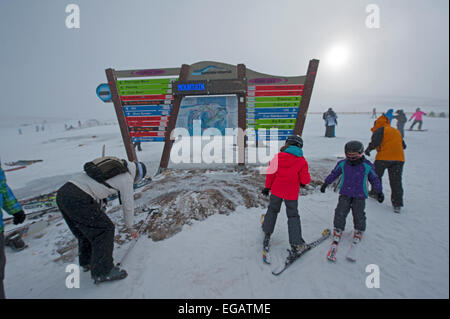 The piste status sign at the top station on Cairngorm mountain for skiers and snowboarders.  SCO 9587. Stock Photo