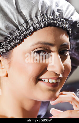 1 indian Beauty Woman Parlour Stock Photo