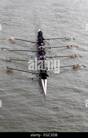 Putney, London, UK. 22nd February, 2015. Rowers from different clubs practice on the River Thames in Putney Credit:  amer ghazzal/Alamy Live News Stock Photo