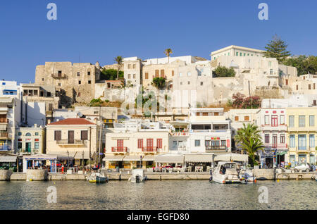 Naxos Town waterfront overlooked by the old Kastro area, Chora, Naxos Island, Cyclades, Greece Stock Photo