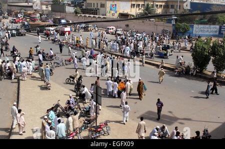 Residents of Sher Shah area protesting against worst condition of ...