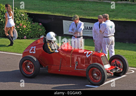 Simon Edwards on the starting grid in a 1935 Maserati 4CM / Goodwood Revival / Goodwood / UK Stock Photo