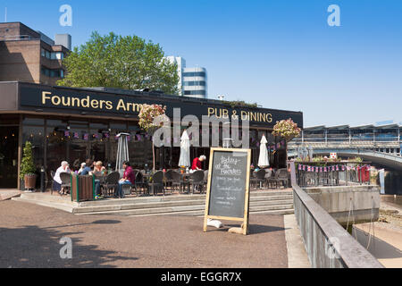 Founders Arms pub on the Thames River at Bankside in May, London, England Stock Photo