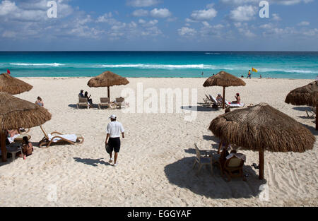 Beach in the hotel zone, Cancun, Mexico Stock Photo