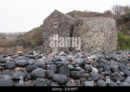 the-old-lizard-serpentine-factory-at-poltesco-near-kennack-sand-on