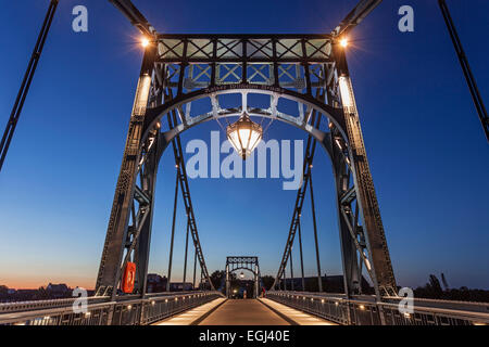 Abendstimmung, auf der Kaiser-Wilhelm-Brücke, Wilhelmshaven, Niedersachsen, Deutschland, Europa, Stock Photo