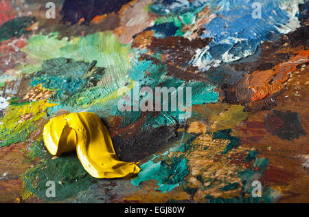closeup of artists palette with mixed oil paint Stock Photo
