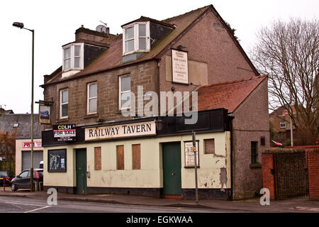 The 19th century Lochee Railway Tavern situated on Lochee Road Dundee, UK Stock Photo