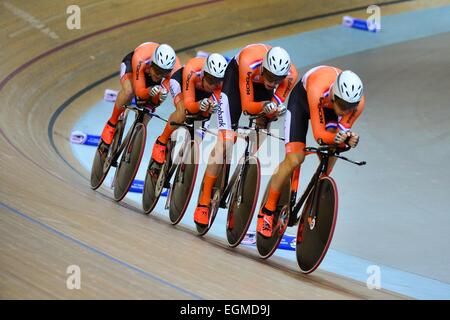 Tim VELDT / Wim STROETINGA / Dion BEUKEBOOM / Roy EFFTING - Pays Bas - Poursuite par equipes - 19.02.2015 - Cyclisme sur piste - Championnats du Monde - Saint Quentin En Yvelines -.Photo : Dave Winter / Icon Sport Stock Photo