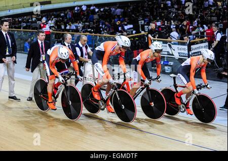 Tim VELDT/Wim STROETINGA/Dion BEUKEBOOM/Roy EFFTING - Pays Bas - Poursuite pas equips hommes - 19.02.2015 - Cyclisme sur piste - Championnats du Monde - Saint Quentin En Yvelines -.Photo : Dave Winter/Icon Sport Stock Photo