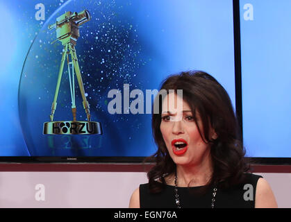 Hamburg, Germany. 27th Feb, 2015. German actress Iris Berben arrives at the 50th Goldene Kamera award at the exhibition halls in Hamburg, Germany, 27 February 2015. PHOTO: CHRISTIAN CHARISIUS/dpa/Alamy Live News Stock Photo