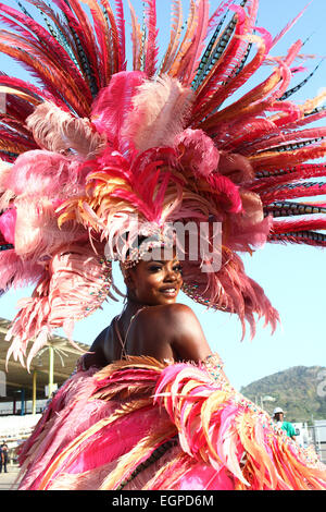 Miss Universe 1998 Wendy Fitzwilliam dances with the band 'Dominion of ...