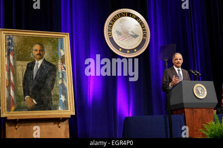 Washington, DC, USA. 27th Feb, 2015. Outgoing US Attorney General Eric Holder speaks at his portrait unveiling ceremony at The Department of Justice in Washington, DC, USA, 27 February 2015. Photo: CHRIS KLEPONIS/Pool via CNP - NO WIRE SERVICE -/dpa/Alamy Live News Stock Photo