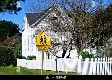 school sign in small town of Mendocino California Stock Photo