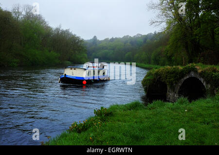 A barge on the river Barrow near Graignamanagh Stock Photo