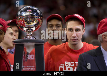Madison, Wisconsin, USA. 1st March, 2015. Wisconsin Badgers guard Josh Gasser #21 after the NCAA Basketball game between the Wisconsin Badgers and Michigan State Spartans at the Kohl Center in Madison, WI. Wisconsin defeated Michigan State 68-61. Credit:  Cal Sport Media/Alamy Live News Stock Photo