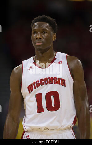 Madison, Wisconsin, USA. 1st March, 2015. Wisconsin Badgers forward Nigel Hayes #10 during the NCAA Basketball game between the Wisconsin Badgers and Michigan State Spartans at the Kohl Center in Madison, WI. Wisconsin defeated Michigan State 68-61. Credit:  Cal Sport Media/Alamy Live News Stock Photo