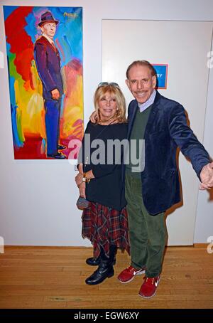 New York, NY, USA. 2nd Mar, 2015. Peter Max, Nancy Sinatra at arrivals for Unveiling of New Paintings by Peter Max for Centennial of Frank Sinatra's Birthday, Peter Max studio, New York, NY March 2, 2015. Credit:  Derek Storm/Everett Collection/Alamy Live News
