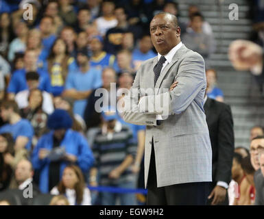 March 1, 2015: Washington State Cougars and UCLA Bruins, Pauley Pavilion in Los Angeles, CA. WSU head coach Ernie Kent is in disbelief after a questionable flagrant foul call that put the game out of reach for the Cougars. Stock Photo
