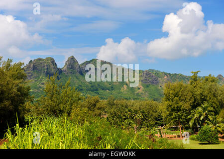 Kalalea mountains (Anahola Range) in eastern Kauai, Hawaii, USA Stock Photo