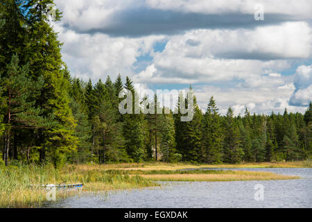 Lake Älgetjärnet, Kynnefjäll, Munkedal, Västra Götaland County, Bohuslän, Sweden Stock Photo