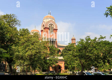 Red brick Indo-Saracenic style Senate House, main building of ...