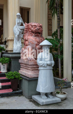 Sculptures at a marble factory near the quarries of the Marble Mountains at Da Nang, Vietnam, Asia. Stock Photo