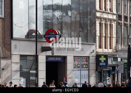 London Bridge Underground Station Northern Line London Stock Photo ...