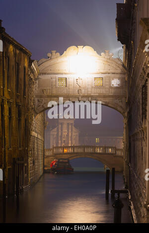 Europe, Italy, Veneto, Venice, Bridge of Sighs, Doge's Palace Stock Photo