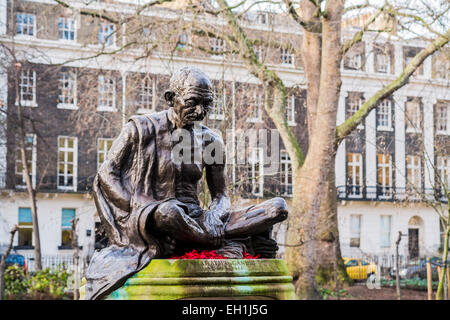 Mahatma Gandhi statue Tavistock square - London Stock Photo