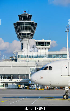 aircraft, plane, cockpit, tower, Munich Airport, aircraft, airplane, plane, Munich Airport, overview, panorama, view, line up, Stock Photo