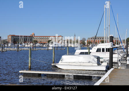 A New Bern, North Carolina waterfront Marina. Stock Photo