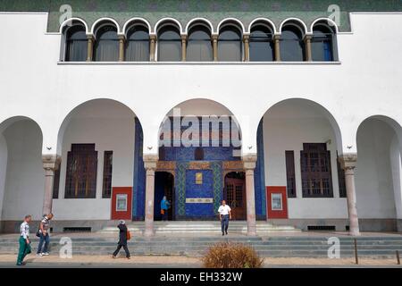 Morocco, Casablanca, the central Poste Office on Mohammed V square at the corner of boulevard de Paris, architect Adrien Laforge (1918-1920) Stock Photo