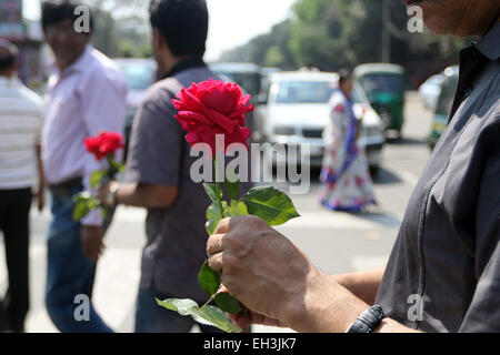 Dhaka, Bangladesh. 06th Mar, 2015. Bangladeshi social activists wait to pay their last respects to slain US blogger of Bangladeshi origin and founder of the Mukto-Mona (Free-mind) blog site, Avijit Roy in Dhaka on March 6, 2015 after he was hacked to death by unidentified assailants in the Bangladeshi capital on February 26. An FBI team has arrived in Dhaka to help investigate the American-Bangladeshi writer's gruesome killing. Stock Photo