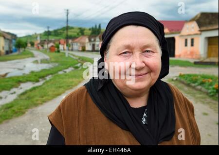 Romania, Transylvania, Brateiu, romanian peasants Stock Photo
