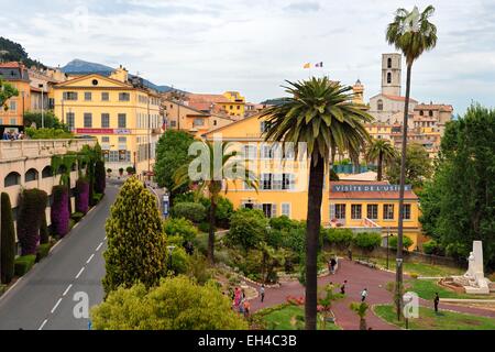 France, Alpes Maritimes, Grasse, the Fragonard perfume factory and Notre Dame du Puy cathedral in the background Stock Photo