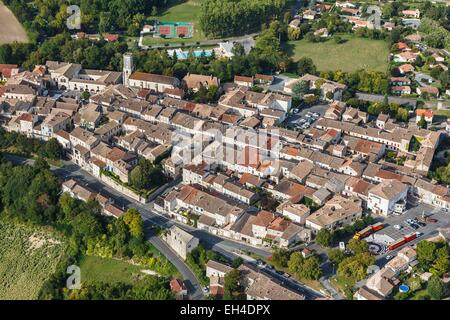 France, Lot et Garonne, Castillonnes, 13th century walled city, the village (aerial view) Stock Photo
