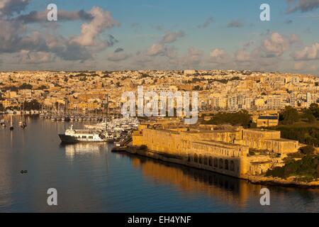 Malta, La Valletta, listed as World Heritage by UNESCO, overlooking Manoel Island and harbor Stock Photo