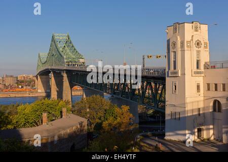 Canada, Quebec, Montreal, Jacques-Cartier bridge over the St. Lawrence River Stock Photo