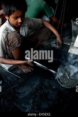 Child Workers at a steel recycling and re-rolling mill in Dhaka Stock ...