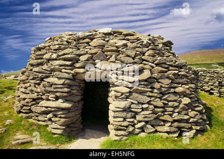 Beehive Hut. Dingle Peninsula, Ireland Stock Photo