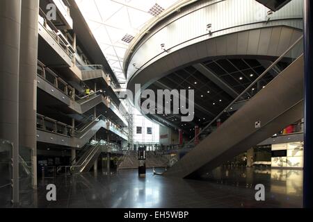 Interior of Millennium Point, Birmingham, which houses the Think Tank, Birmingham City University, & Metropolitan College Stock Photo