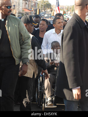 Mar 04, 2007 - Selma, Alabama, U.S - Democratic Presidential candidate Senator Barack Obama pushes civil rights activist Rev. Fred Shuttlesworth during a march to the Edmund Pettus Bridge to commemorate the 1965 'Bloody Sunday' Voting Rights march. (Credit Image: Dana Mixer/ZUMAPRESS.com) Stock Photo